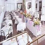 Ξενοδοχείο Heron 3*