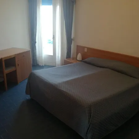 Heron Hotel 3*