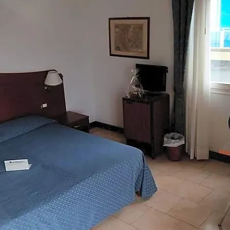 Hotel Heron 3*