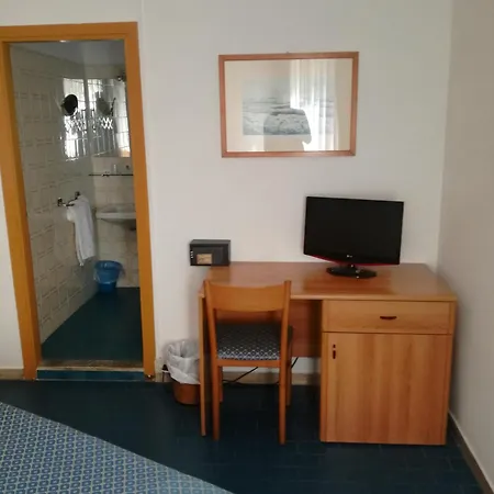 Heron Hotel